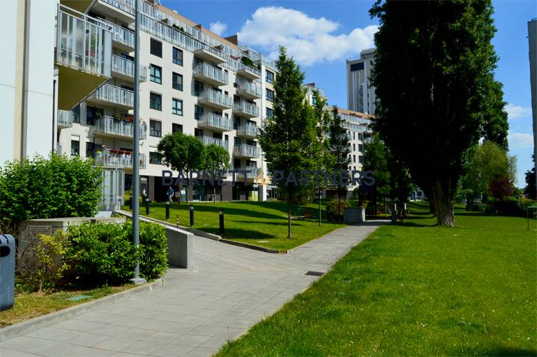 BEZAUBERNDE ZWEI-ZIMMER-WOHNUNG MIT ATEMRAUBENDEM BLICK IM NEUBAU ZU V